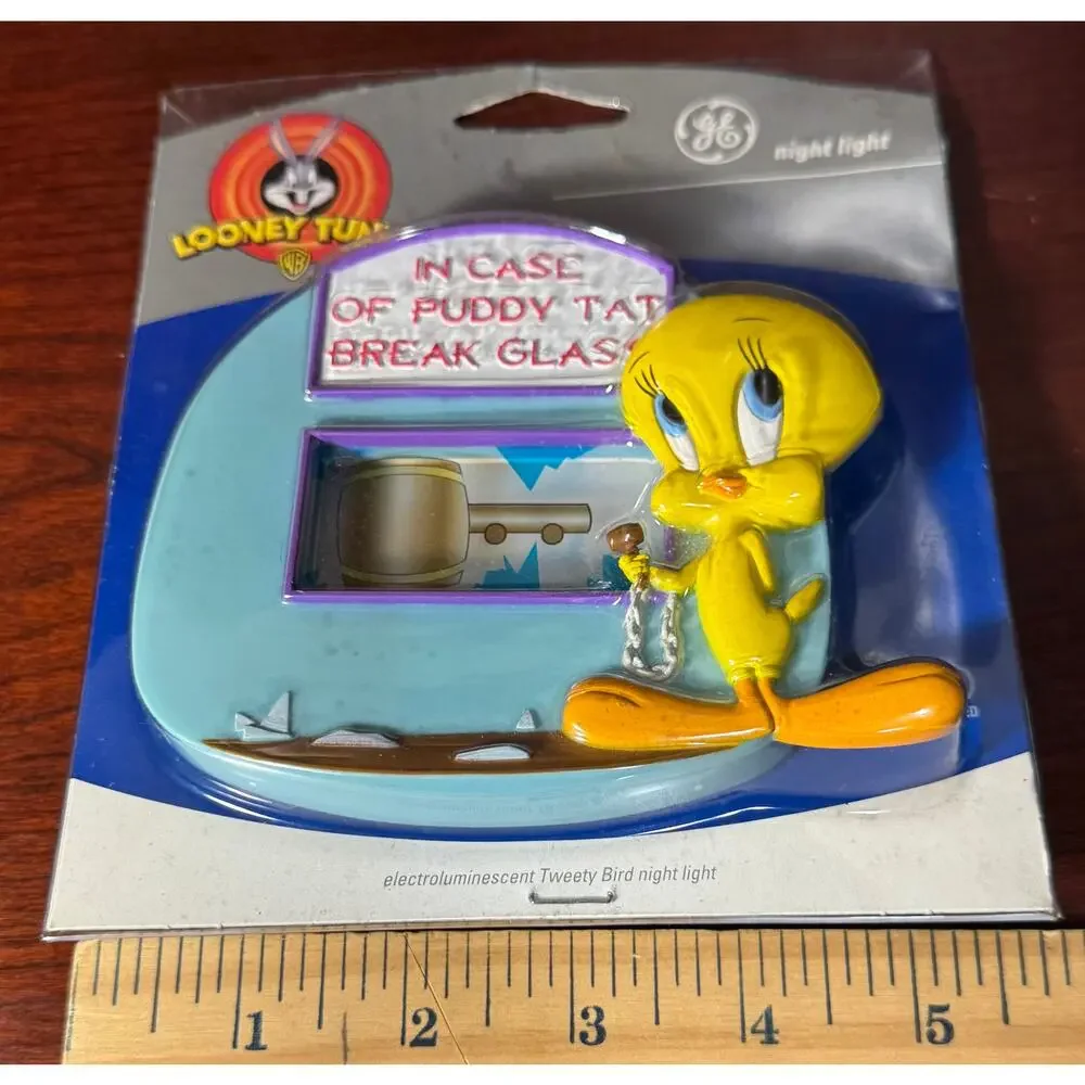 Vintage General Electric Looney Tunes TWEETY Bird Night Light NEW Old Stock 2000